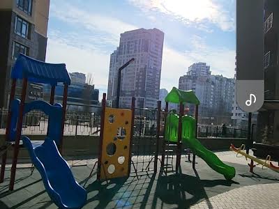 квартира за адресою Генуезька вул., 1