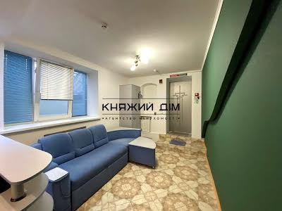 комерційна за адресою Дегтярівська вул., 11-В