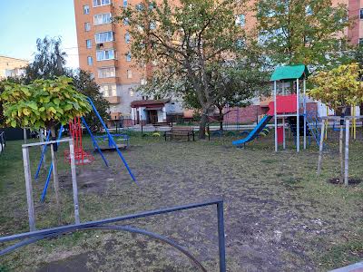 квартира за адресою Тролейбусна вул., 15в