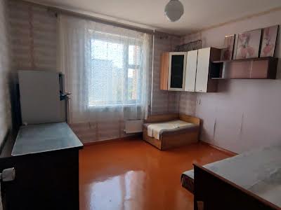 квартира за адресою Роганська вул., 152