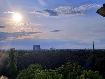 квартира за адресою Космонавта Поповича вул. (Космонавта Волкова), 4