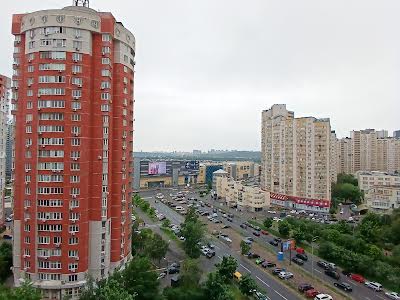 квартира за адресою Анни Ахматової вул., 43