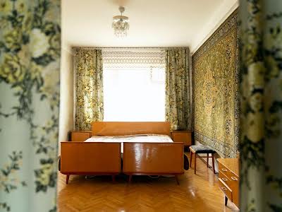 квартира по адресу Ореста Левицкого ул. (Академіка Курчатова), 8
