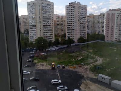 квартира по адресу Соломии Крушельницкой ул., 13