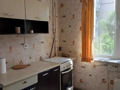 квартира за адресою Лариси Руденко вул., 6