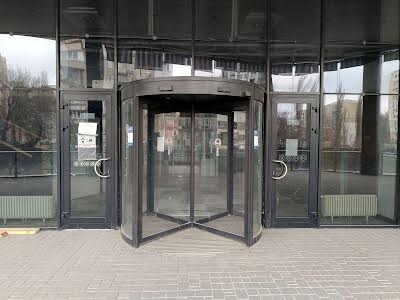 коммерческая по адресу Митрополита Василия Липковского ул. (Урицкого), 1А