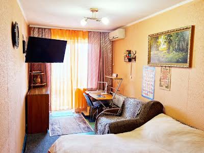 квартира за адресою Миколи Міхновського вул. (Щербини), 7