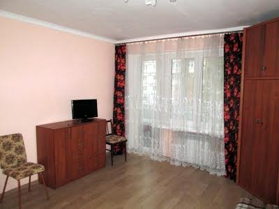 квартира по адресу Тополя-2 ул., 38