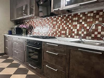 квартира за адресою Миру вул., 46