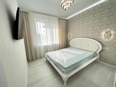 квартира за адресою Каманіна, 16-А