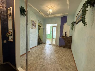 квартира за адресою Середньофонтанська вул., 19б