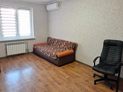 квартира за адресою Сергія Данченка вул., 1