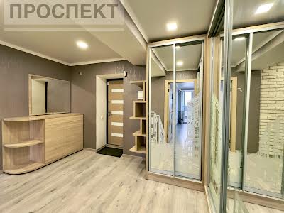 квартира по адресу Интернационалистов ул., 55б