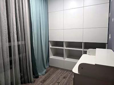квартира за адресою Счастлива, 10
