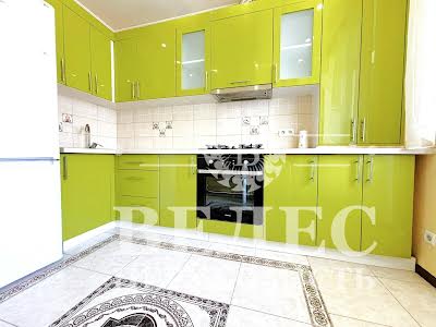 квартира за адресою Боголюбова вул., 35