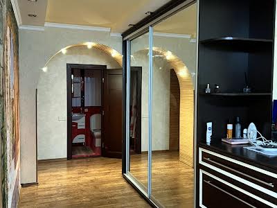 квартира за адресою Полякова вул., 25