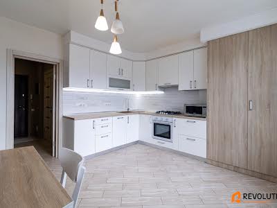 квартира за адресою Практична вул., 3
