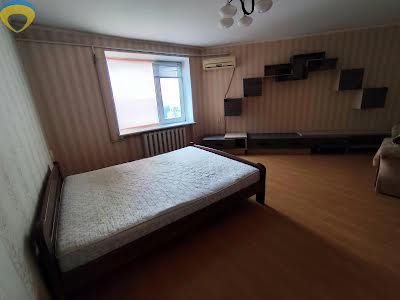квартира за адресою Степова вул., 23/25