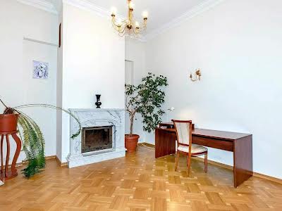 квартира за адресою Саксаганського вул., 58