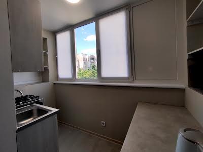 квартира за адресою Соборна вул., 105б/4