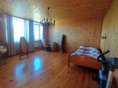 дом по адресу с. Старые петровцы, Приморська