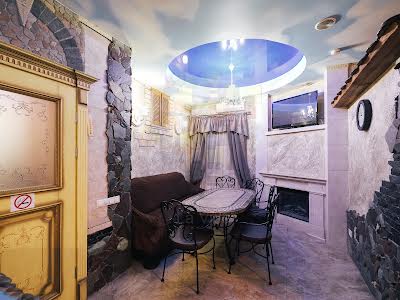 коммерческая по адресу Петра Калнишевського ул. (Михайла Майорова), 7