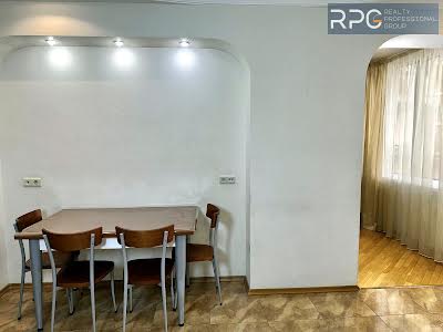квартира за адресою Старонаводницька вул., 4-В
