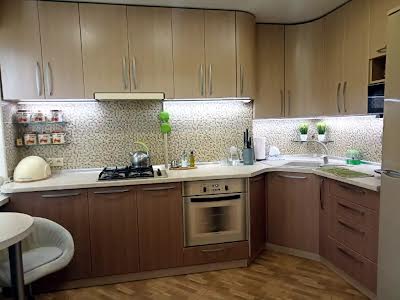 квартира по адресу Осенняя ул., 13