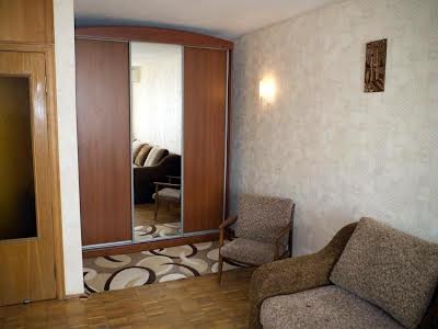 квартира за адресою Пантелеймона Куліша вул. (Челябінська), 15