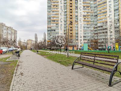 квартира за адресою Наталії Ужвій вул., 5