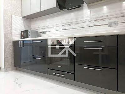 квартира по адресу Драгоманова ул., 10
