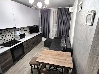 квартира за адресою Хіміків, 28
