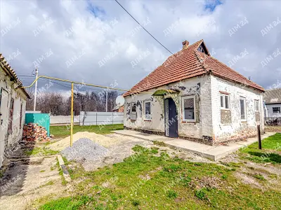 дом по адресу Центральна, 1