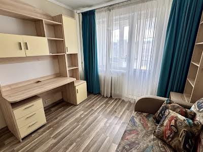 квартира за адресою Райдужна вул., 17-А