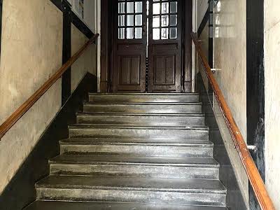квартира за адресою Конопницької М., 10