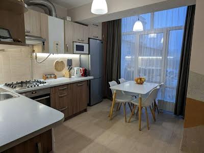 квартира за адресою Центральна, 10