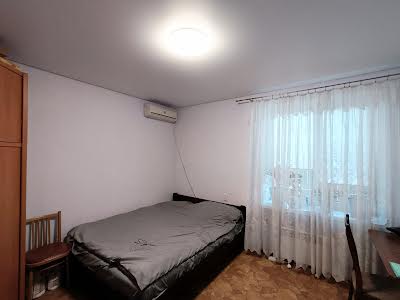 квартира за адресою Бригадна вул., 58