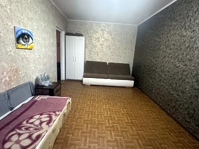 квартира за адресою Анни Ахматової вул., 43
