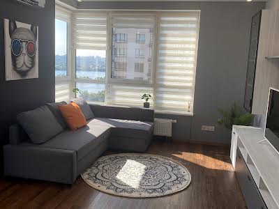 квартира за адресою Зарічна вул., 1г