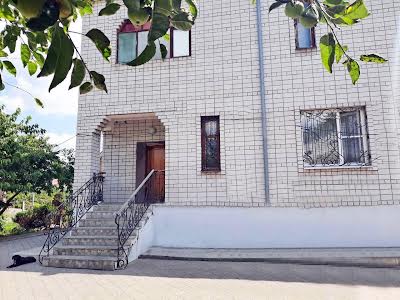 будинок за адресою Мира