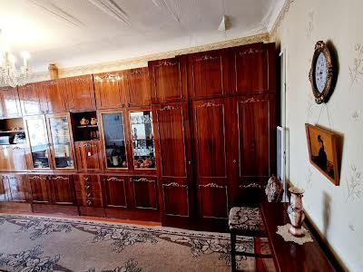 квартира за адресою Криворізька вул., 46