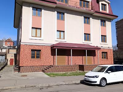 комерційна за адресою вул. Пересопницька, 170