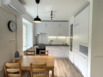 квартира за адресою Госпітальна вул., 24