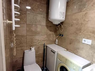 квартира за адресою Машинобудівна вул., 41