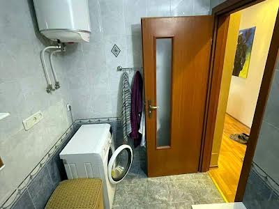 квартира за адресою Дерев'янка вул., 3б
