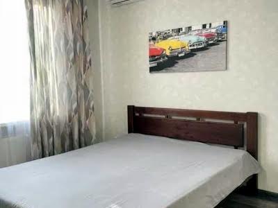 квартира за адресою Софії Русової вул., 5-Б