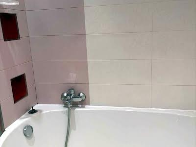 квартира за адресою Драгоманова вул., 1-Б