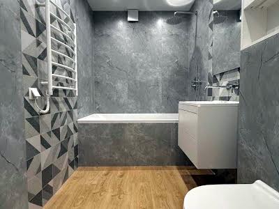 квартира за адресою Миколи Гулака вул., 4