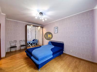 квартира по адресу Леся Курбаса просп., 7-А