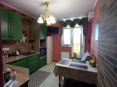 квартира по адресу Семьи Кульженков ул. (Дегтяренко Петра), 33